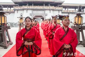宁波20对战“疫”一线人员举行汉服婚礼，全程高甜图片