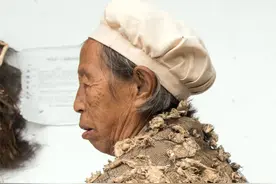 重庆8旬老奶奶被困广东深山 200多天，伞骨做钩钓鱼求生图片