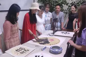 米东区：度假村办起相亲交友会图片