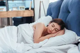 为什么一到下雨天，人会睡得特别香？到底什么原理？图片