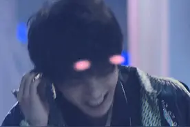 华晨宇《王牌》唱歌时记不住词，一直看提词器，导演都忍不住吐槽图片