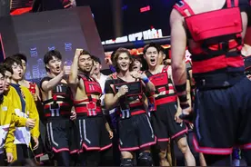 林丹退役后首战：​我打赌一定赢图片