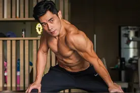 肌肉版周杰伦带你高强度燃脂瘦身，8个动作打造傲人肌肉线条图片