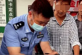 70岁大爷开“老头乐”，伪造号牌，没有驾驶证，扣车、罚款、拘留图片