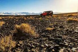 为什么有人说在西藏无人区的夜晚上，千万不要在车内住？图片