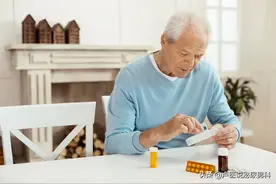 西地那非25mg、50mg和100mg三种剂量，中老年男性选择哪种听分析图片