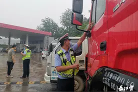 武汉车主注意了！加油站里乱停车会被拖走图片