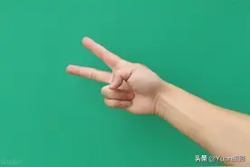 猜拳的必胜绝招：为什么出剪刀是游戏的最佳手势？图片