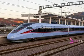 今起，蓝色复兴号动车值乘昆明至大理部分车次图片