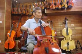 蜀中“奇”人（3） | 何夕瑞：制琴50年，从乡村木匠到大学教授图片