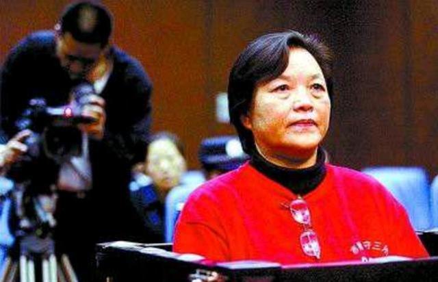 70后女副市长被18名企业老板“围猎”，盘点那些年被查的女官员