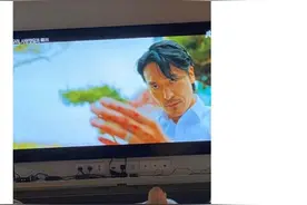 权志龙死守姐夫新剧首播！向姐姐报告打卡，姐姐的备注亮了图片