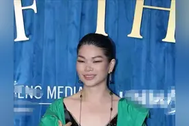 惊艳！张雨绮何穗红毯造型好大胆，“最丑”国模吕燕高级脸太飒图片