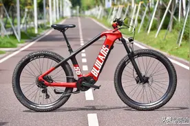 超强动力 肆意驰骋万千路 布鲁莱斯S6智能电助力山地车评测图片