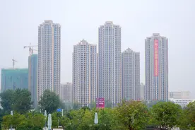 武汉房价三连跌，武汉楼市后继无力，两万炒房客被套进武汉楼市图片