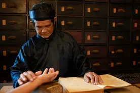 肾为“先天之本”：男人虚掉的肾，中医用上2个方法可以补回来图片