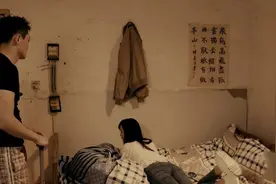 富家女闯进穷小子的家，之后的事超出了我的想象，在搞笑吗？图片