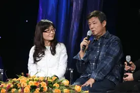 风靡全国！他为《水浒传》写歌，传唱20余年，获飞天、金鹰奖图片