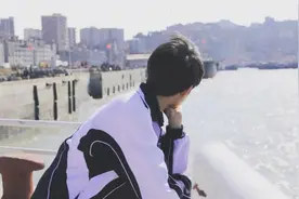 刘昊然考上事业编，王源也进了体制内，为什么明星也爱铁饭碗？图片