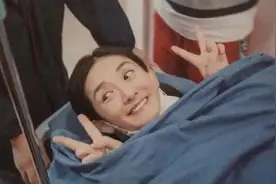 39岁谢娜怀二胎，3年抱3娃，曾因切除一侧输卵管6年未怀孕图片