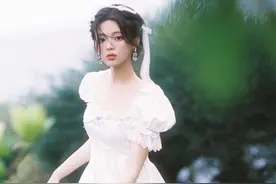 “宫廷裙”火了！比“渣女裙”还好看，优雅又高级图片