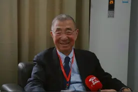 丁肇中虽生美国，是中科院外籍院士，却在诺贝尔奖典礼上说中国话图片