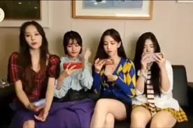 韩国女团直播遭工作人员怒骂，阻止成员遮挡腿部，根本毫无尊严图片