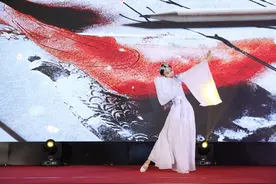 最高年销10亿！会跳舞的河南80后酒业女老板：曾凭一场舞蹈拿下500万元订单图片