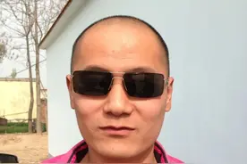 岳云鹏是他哥哥，他子承父业种地当农民，不嫉妒哥哥拥有亿万家产图片