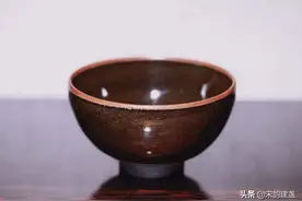 建盏怎么养出七彩光？七彩真是终极目的吗？怎样体验养盏的乐趣？图片