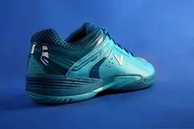 羽毛球选鞋这件事，我劝你慎重图片