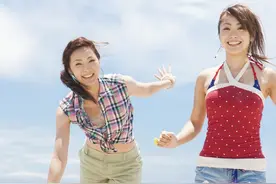 小说：小伙拥有透视眼，随手开玉石便是极品紫罗兰！图片