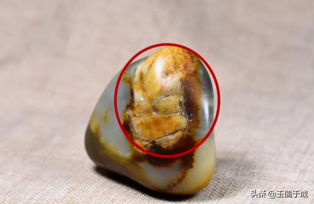 传言和田玉制作中的“洗猴毛”究竟是怎么回事，今天来给大家科普