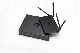 傻瓜式组网 异地也能访：蒲公英X5路由器图片