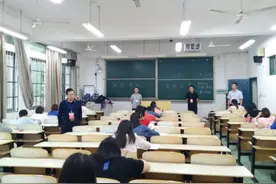 同样都是本科，“普本”和“专升本”有啥差别？差的不是一星半点图片