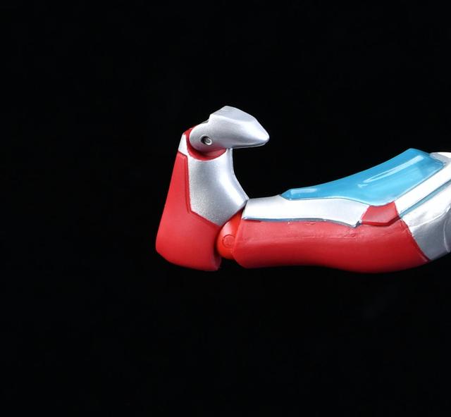 78官测：万代 SHF 银河奥特曼