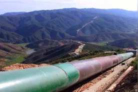 中国建一项引水工程，挖山神器运抵喜马拉雅山，却遭到印度的反对图片