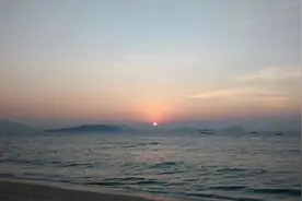 “一个人的除夕跟平常的晚上差不多”图片