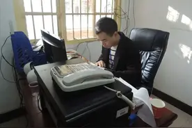 这封辅导员写给毕业生的信火了！原来他早就是个大暖男……图片