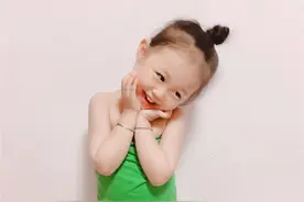 鼓楼实验幼儿园中班宝宝六一“创意环保时装秀”活动图片