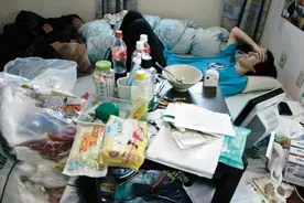 日本学霸独居10年爽翻！不出门上班天天打游戏？网友：羡慕图片