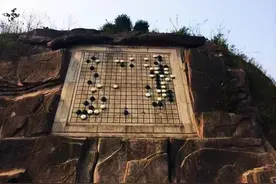 天龙八部后期，虚竹究竟活了多少岁，为何倚天中还有他的影子？图片