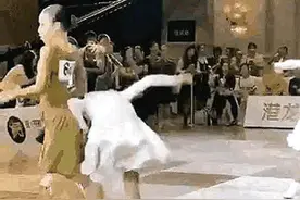 少年拉丁舞比赛中下黑手的绿衣女孩就是《红楼梦》中林黛玉的化身图片