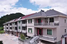 曾经全面禁止的建筑产品，如今农村随处可见，得引起重视了图片
