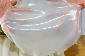 正宗凉皮做法，配方配料全公开，讲解详细，劲道柔软真好吃图片
