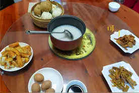 200元一人包住包三餐的宁海农家乐，看看早餐给我们吃什么？图片
