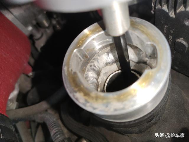 不到3万公里贬值近300万！225万的二手法拉利458香吗？
