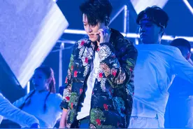 黄子韬的“奇葩造型”盘点，这个男人太个性了图片