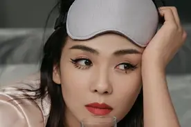 刘涛失眠到凌晨三点，什么时候睡觉成了奢求图片