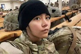2019年为获美国国籍，吹捧国人到美国参军的高天韵，如今怎么样了图片